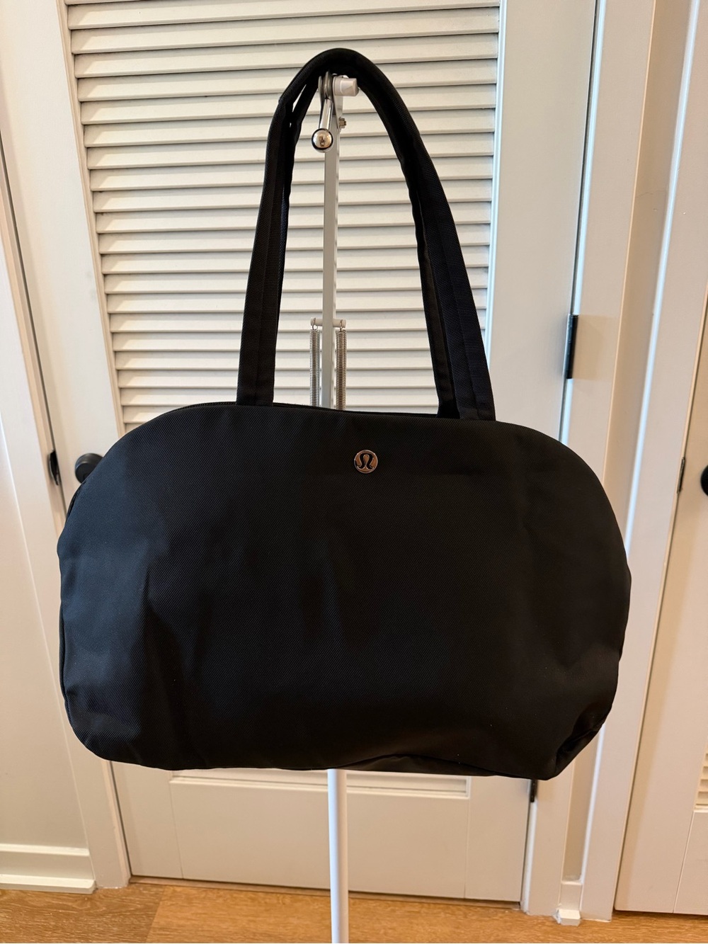 Lululemon - City Essentials Bag 25L - Black - Picture 2 of 3